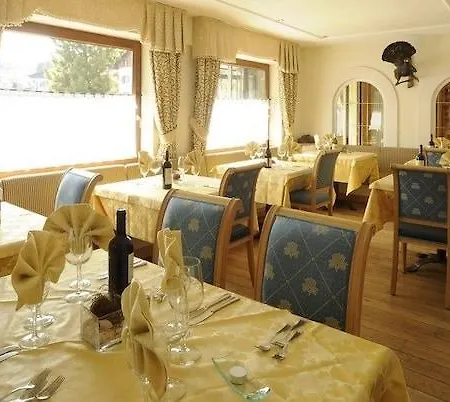 Hotel Arnika 3*