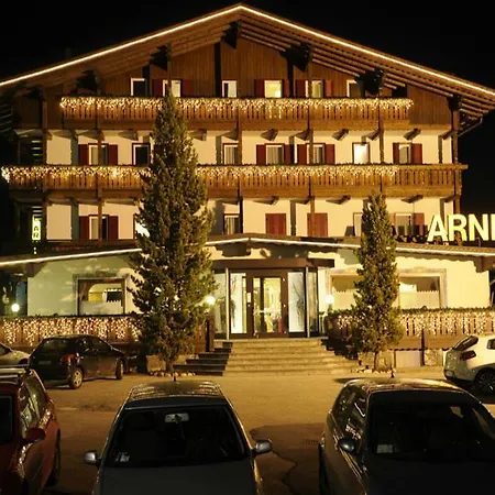 Hotel Arnika Pozza di Fassa