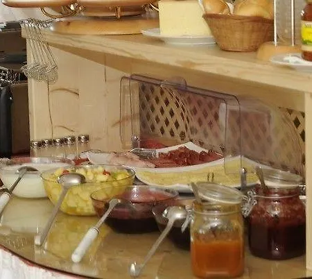 Hotel Arnika Pozza di Fassa