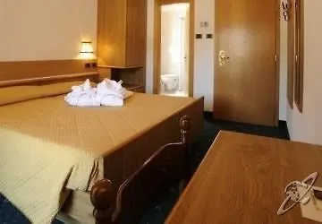 Hotel Arnika 3*
